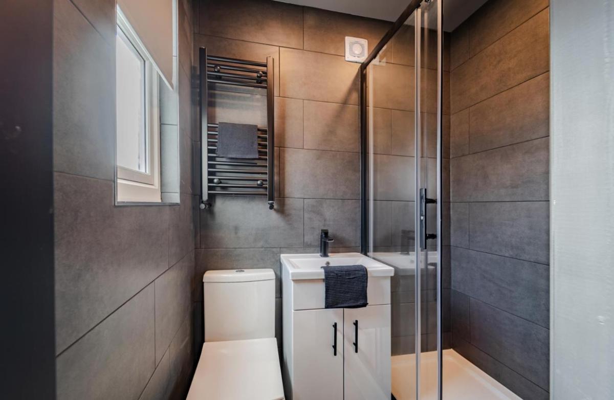 Bramble Studios - Luxury 1-Bed Serviced Suites - Housity