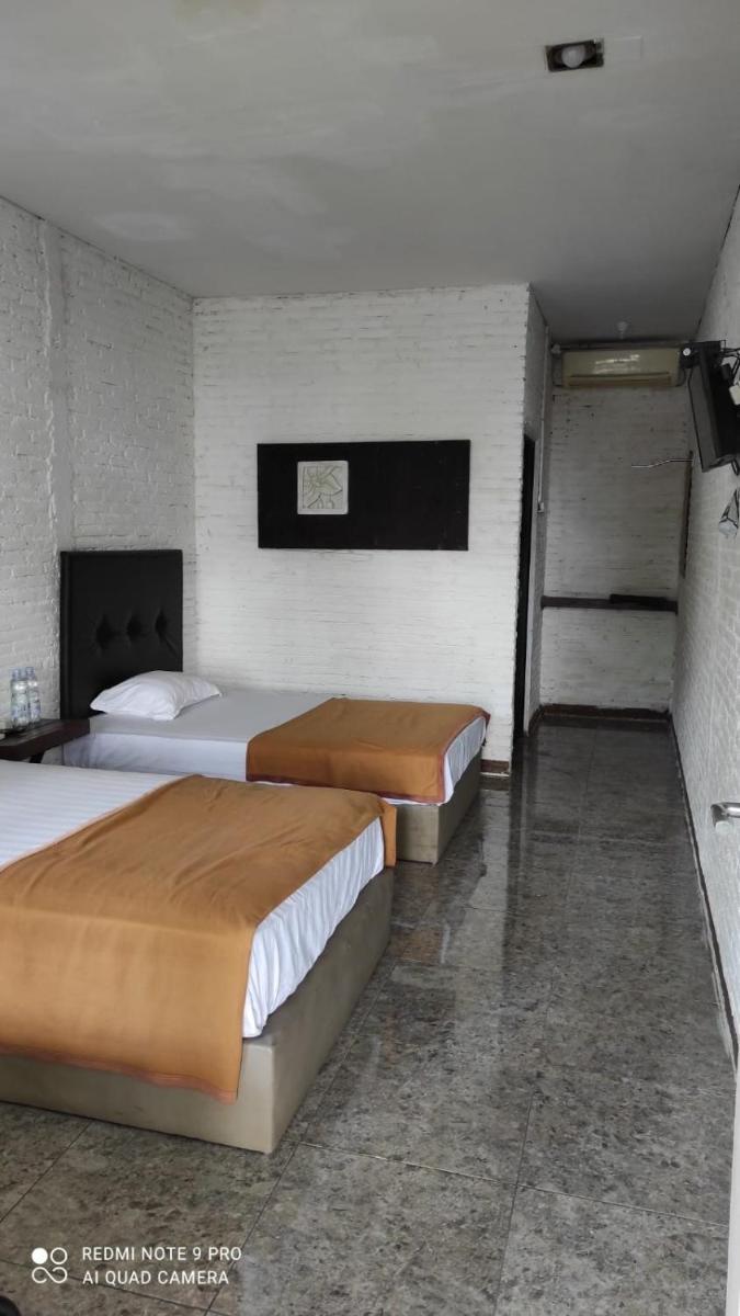 Zena Park Inn - Housity