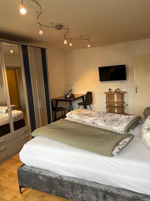 Suitetrails - Einzimmerwohnung im Grünen/Innsbruck/2 PAX