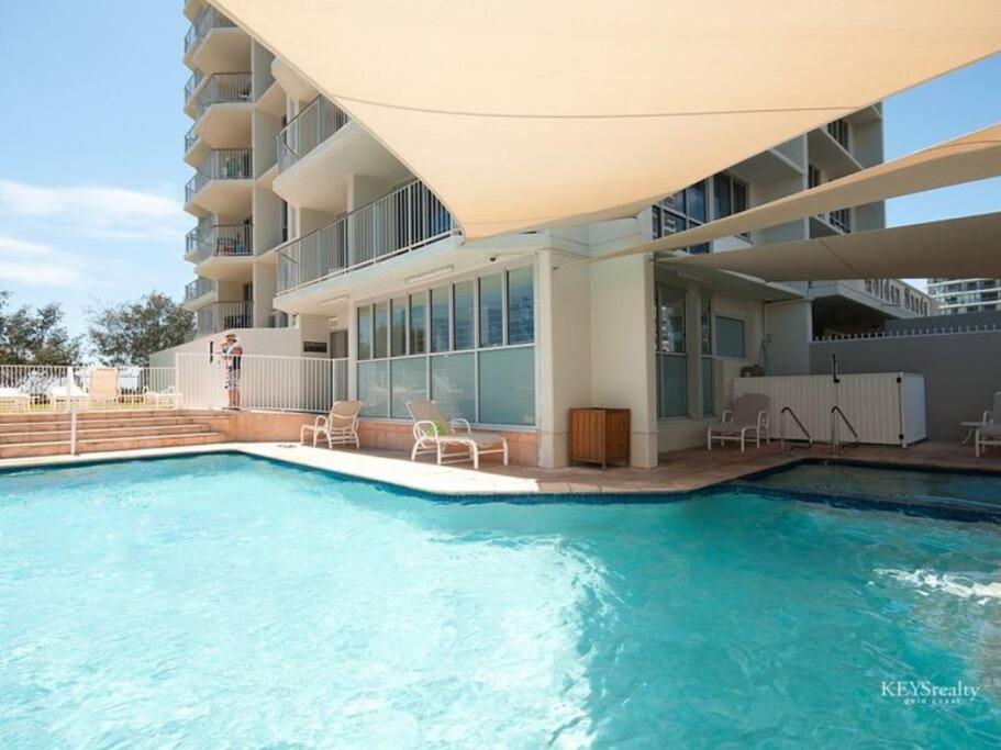 GOLDEN SANDS Main Beach Oceanfront - Housity