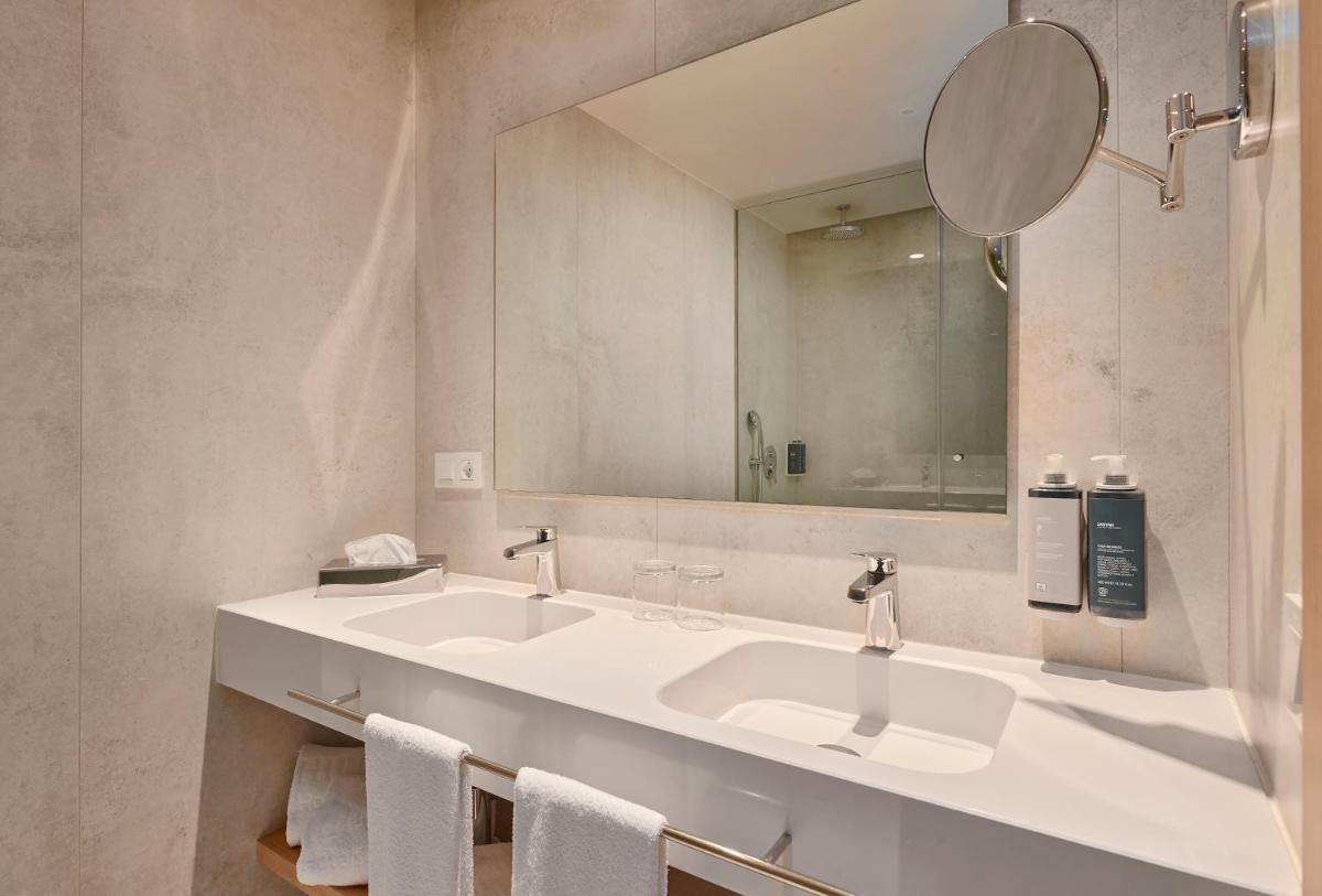 Un baño de Hipotels Mediterraneo Hotel - Adults Only