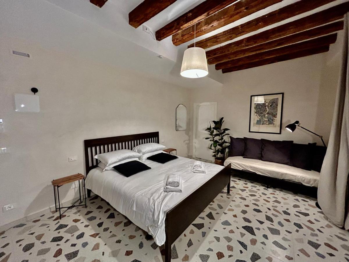 Farini Suites wi-fi - Housity
