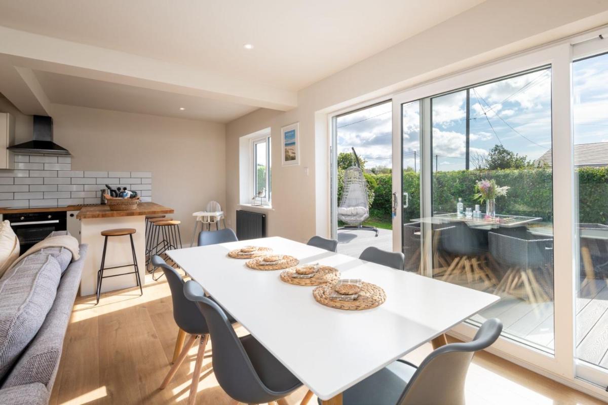 3-Bed house in Llanfaelog near Rhosneigr - Housity