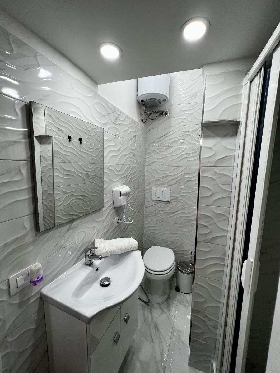Piazza Carità Love Suite - Housity