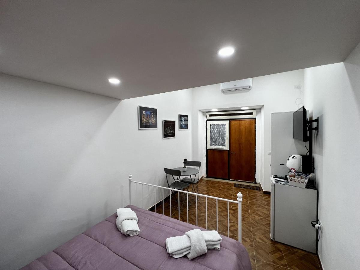 Piazza Carità Love Suite - Housity