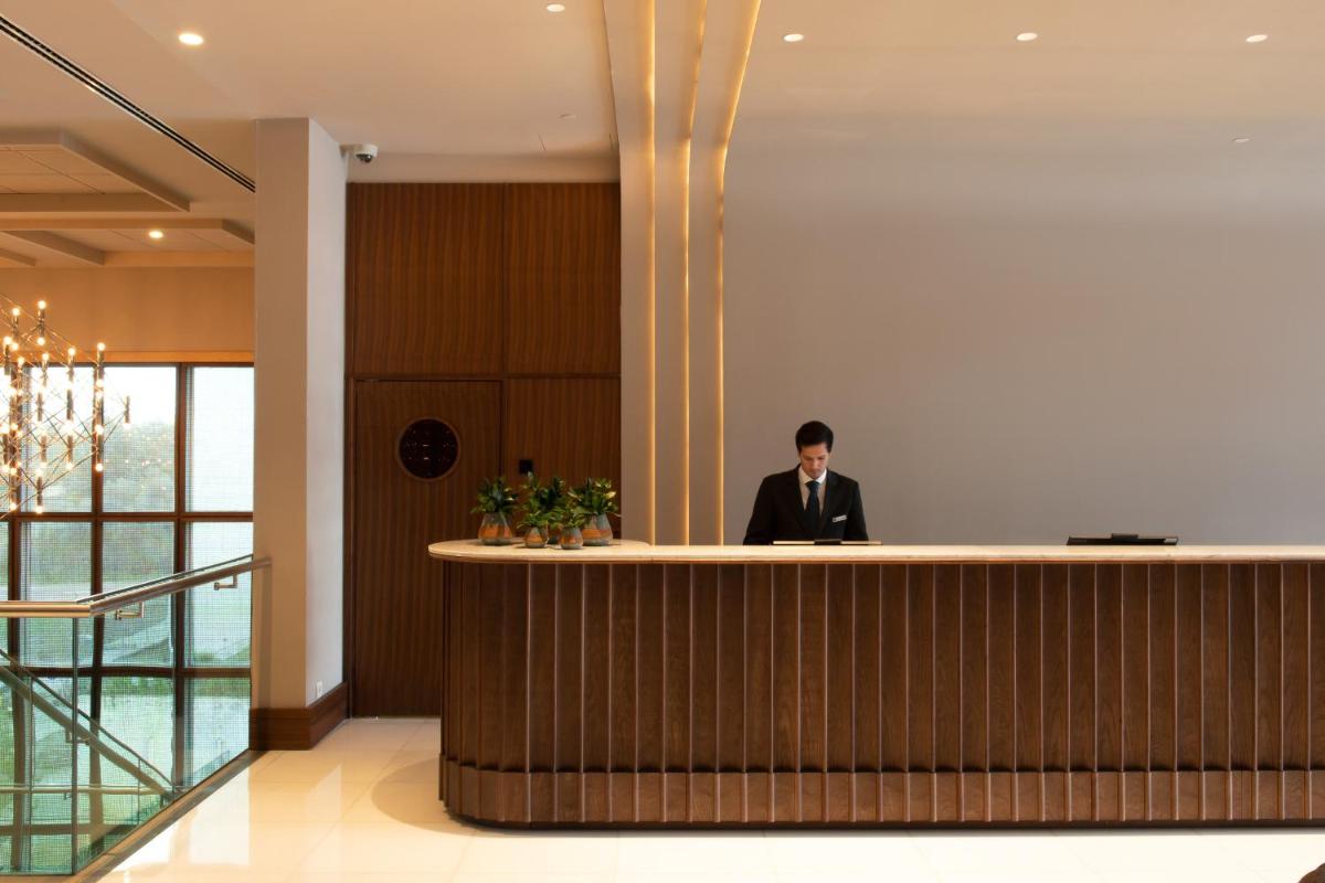 Os funcionários de SANA Malhoa Hotel