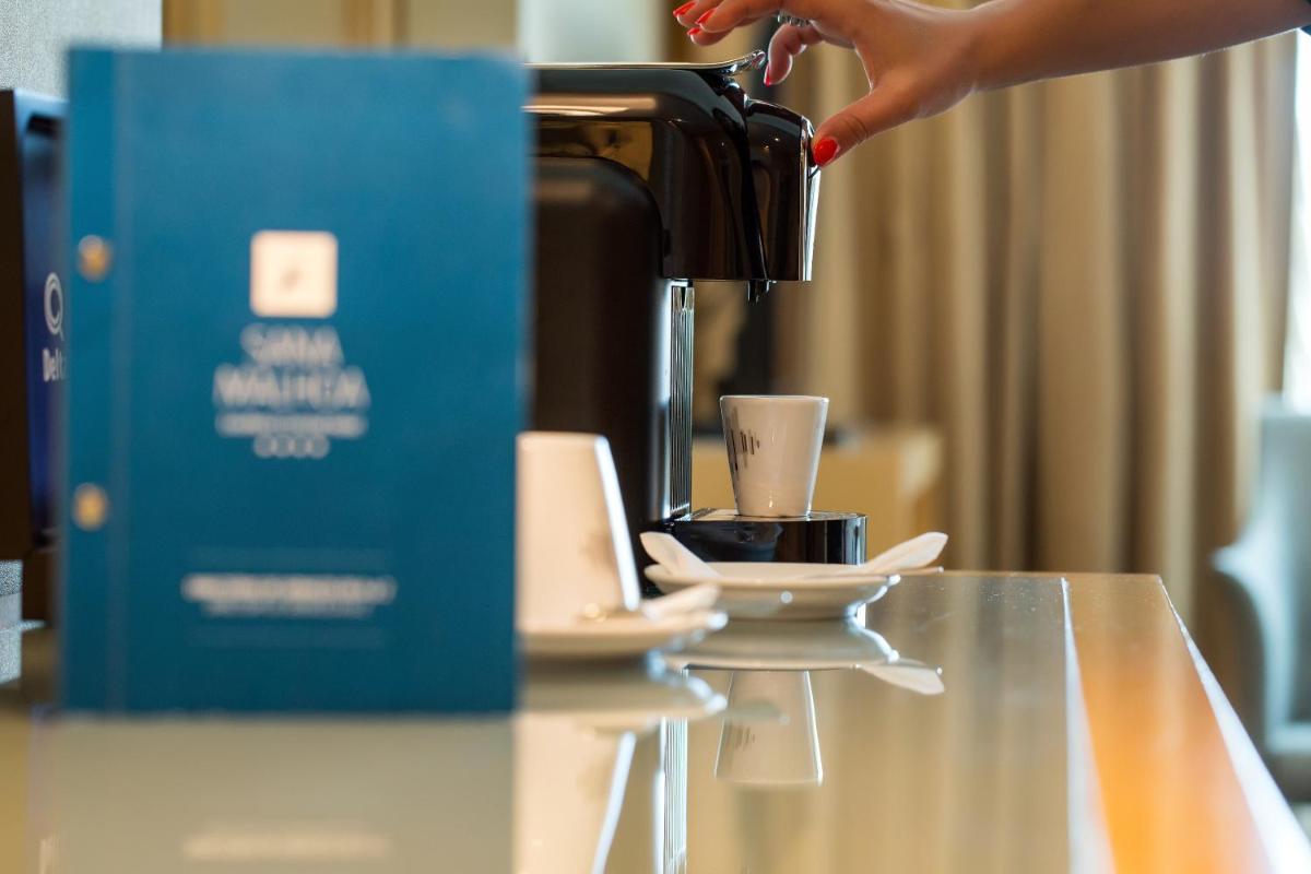 Comodidades para chá e café em SANA Malhoa Hotel