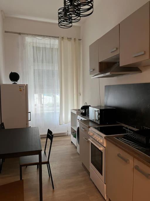 Suitetrails - Gemütliches, neues 2. Zimmer Apartment am Ufer