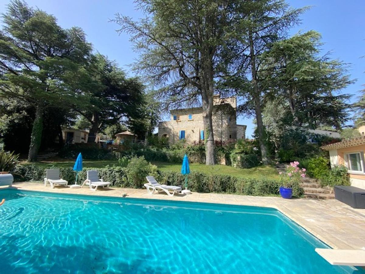 Villa authentique a Saint Maximin la Sainte Baume avec piscine privee - Housity