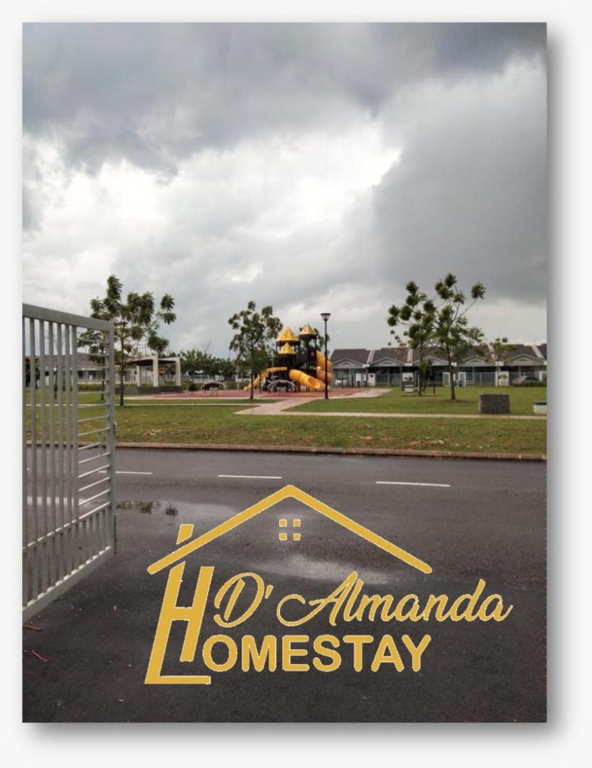 D'Almanda Homestay Desaru - Housity