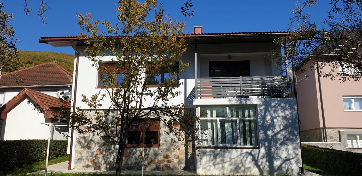 Studio Sasha - Housity