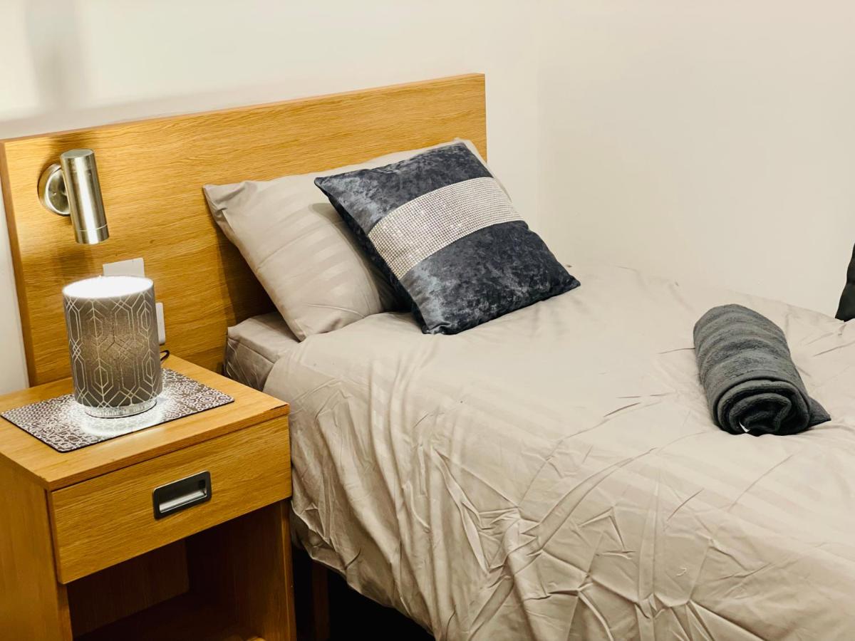 Mandarin Apartment - Housity