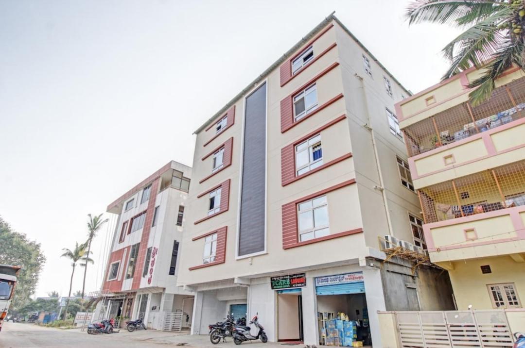 I Care With Greenery Comforts - Housity