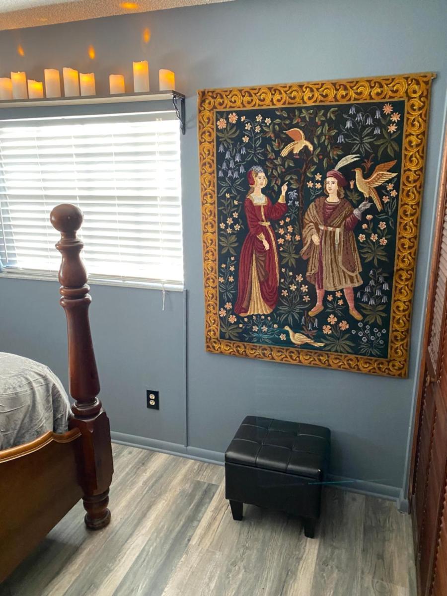 Phantom History House Castle Room - Housity