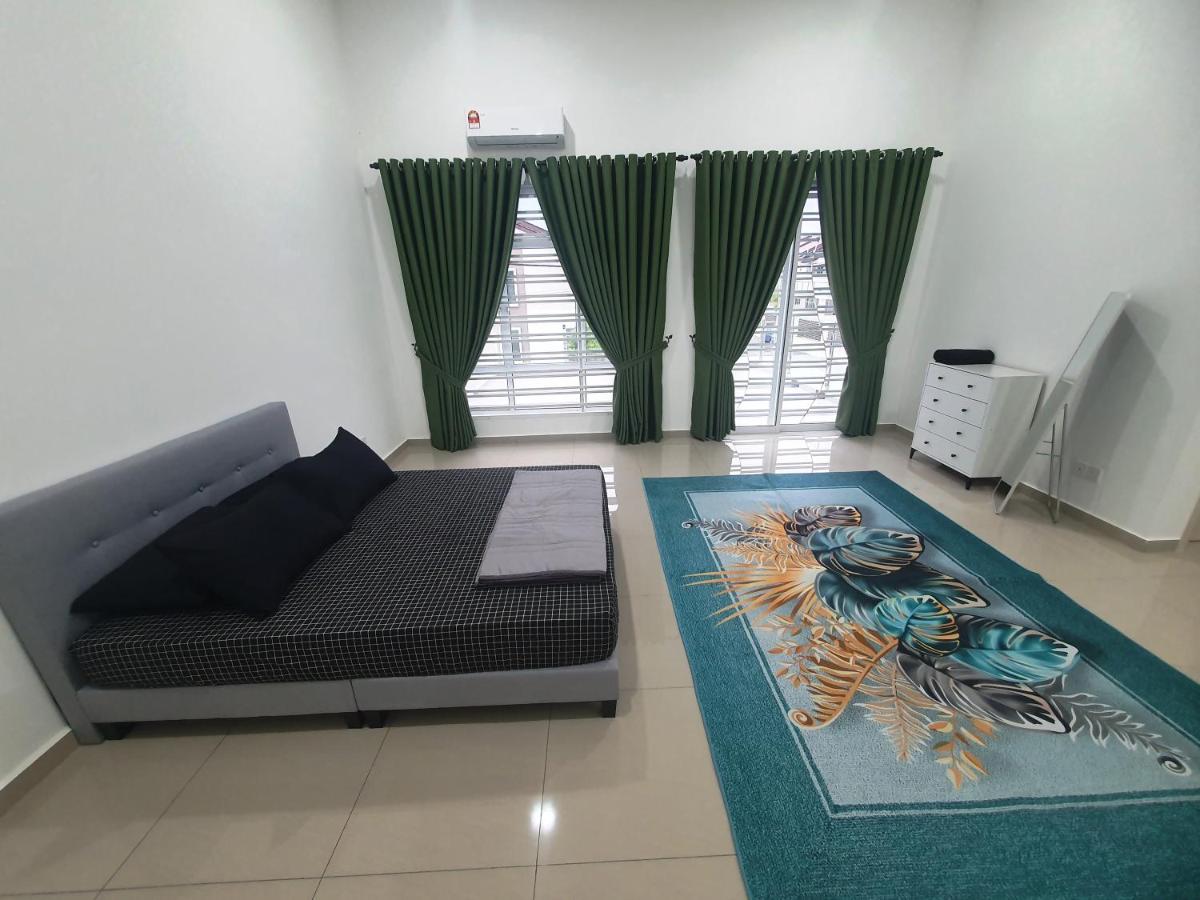 RR Homestay - Housity