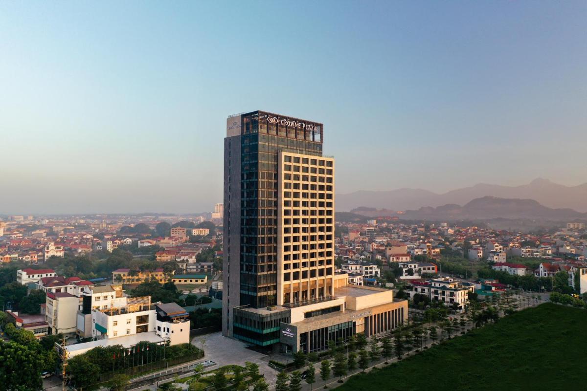 Crowne Plaza Vinh Yen City Centre, an IHG Hotel - Housity
