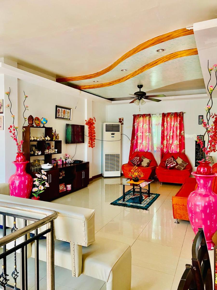 Suitetrails - Samal Vacation-furnished house