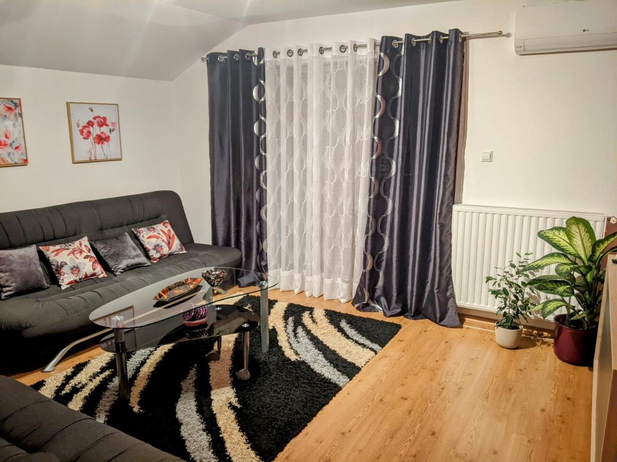 Apartman Hrastik 2 - Housity