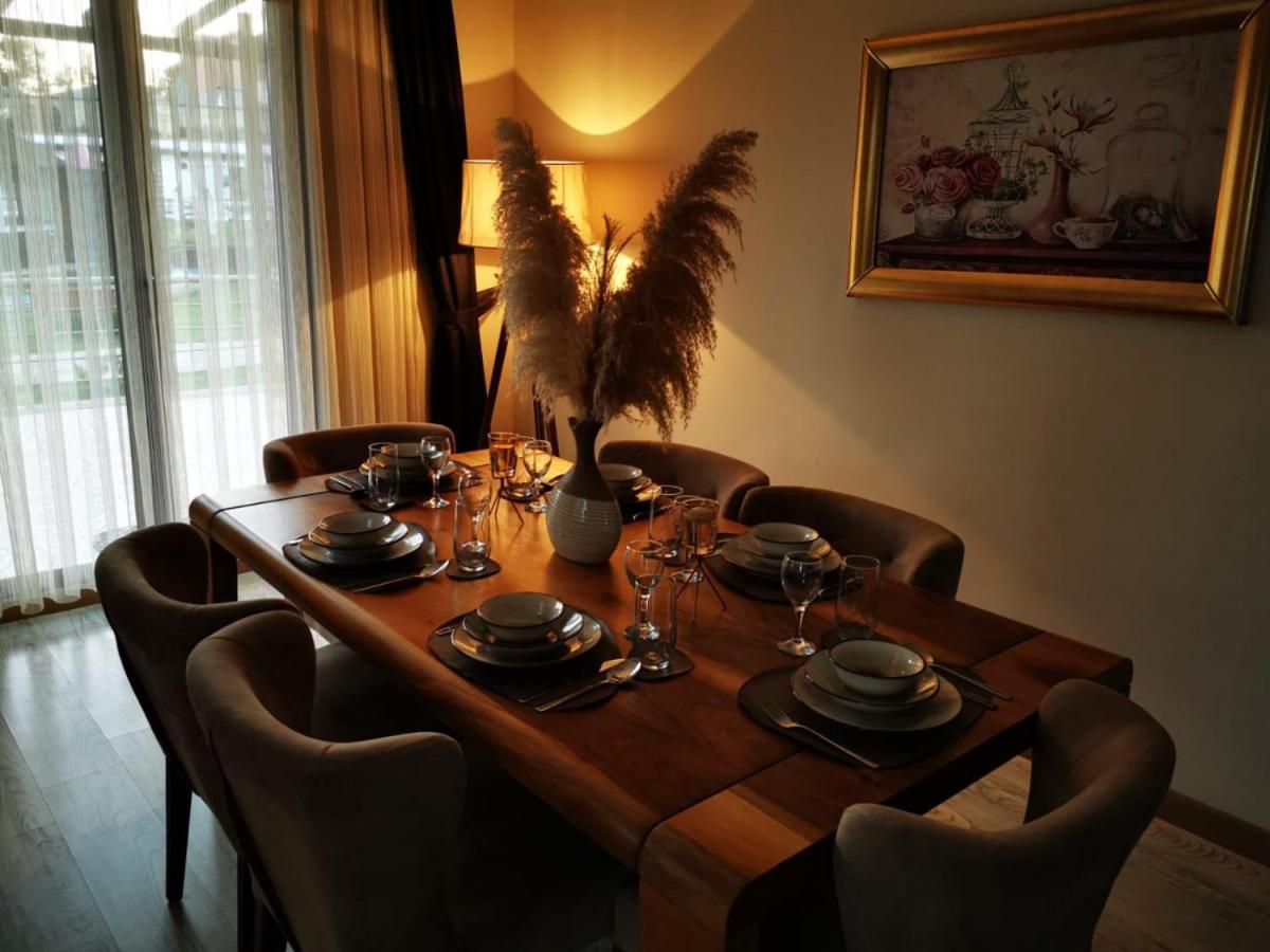 Villa near Kartepe with Jacuzzi and Shared Pool - Housity