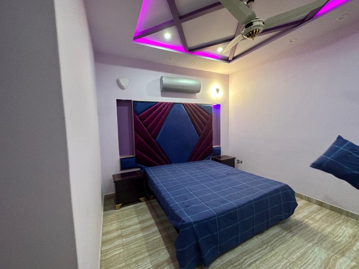 Suitetrails - Captivating 7-Bed House fully furnished