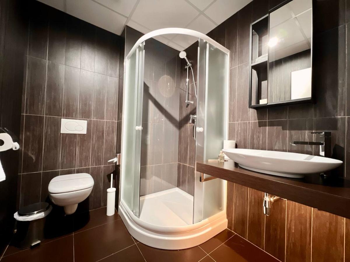 Balu Apartments - Housity