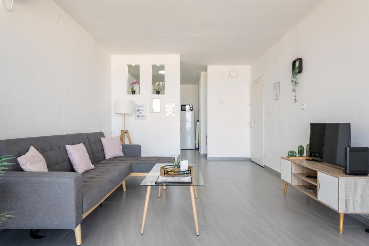 Suitetrails - Abbas BayView Apartment