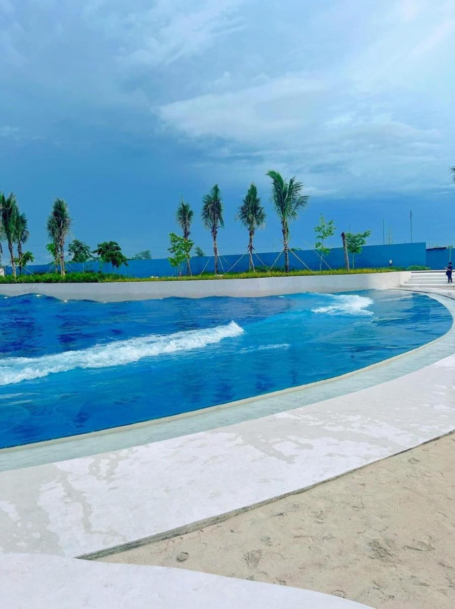 Cozy Studio Unit at Azure North San Fernando Pampanga - Housity