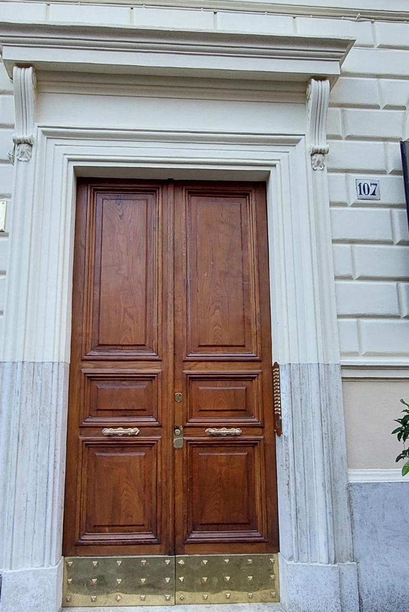VIS ROMAE Luxury Apartments - Housity