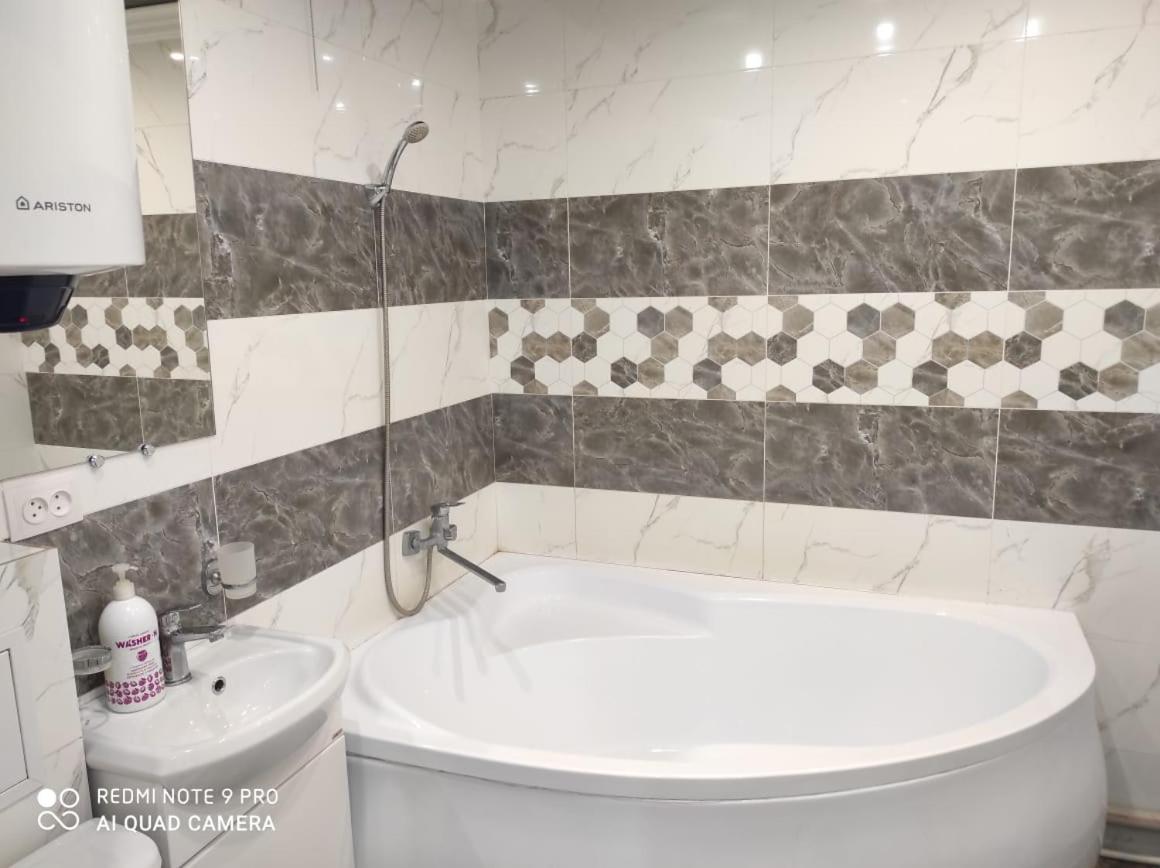 Apartamenty g karaganda mozhaiskogo 9 - Housity