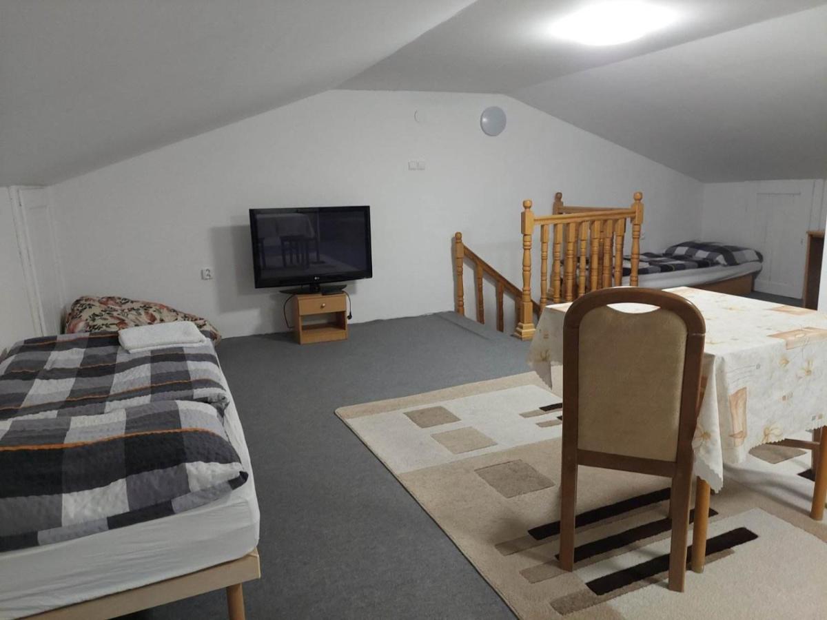NATY apartmán - Housity