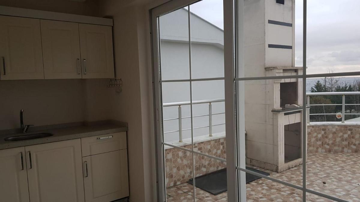 Luxury Villa 50 m to Beach in Cinarcik - Housity