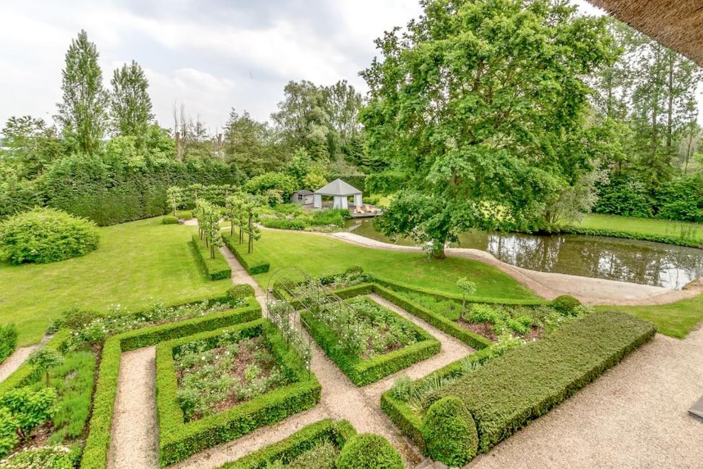 Luxury Raesborre Domain - Housity