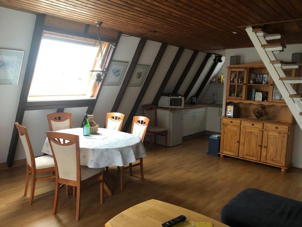 Suitetrails - Ferienhaus-Rosensteig-128-im-Feriendorf-Eichwald