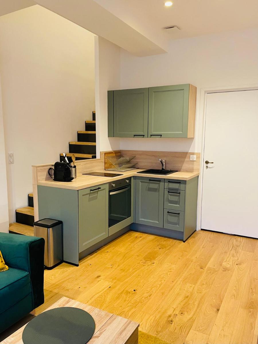 F2 dans hôtel particulier en centre ville piétonnier - Housity