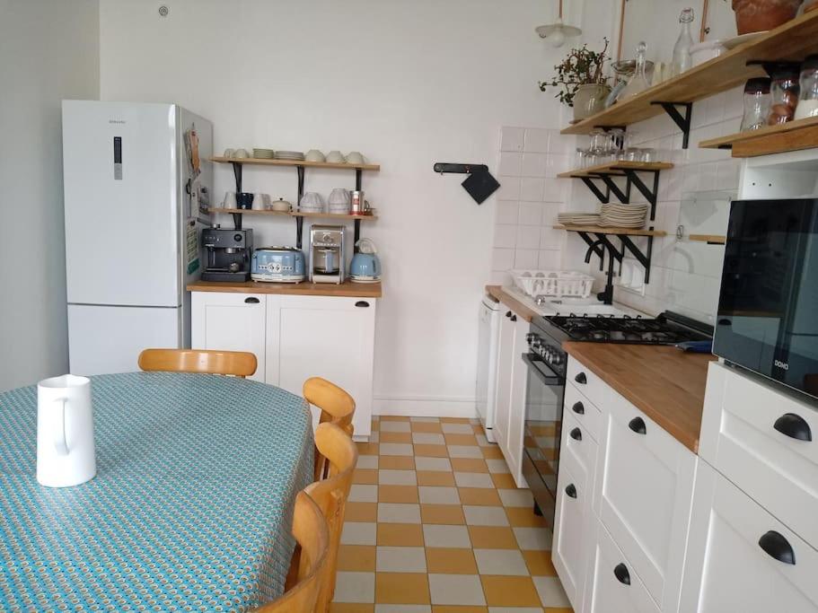Rochefort, Charentaise 3 à 7 personnes, 3 étoiles - Housity