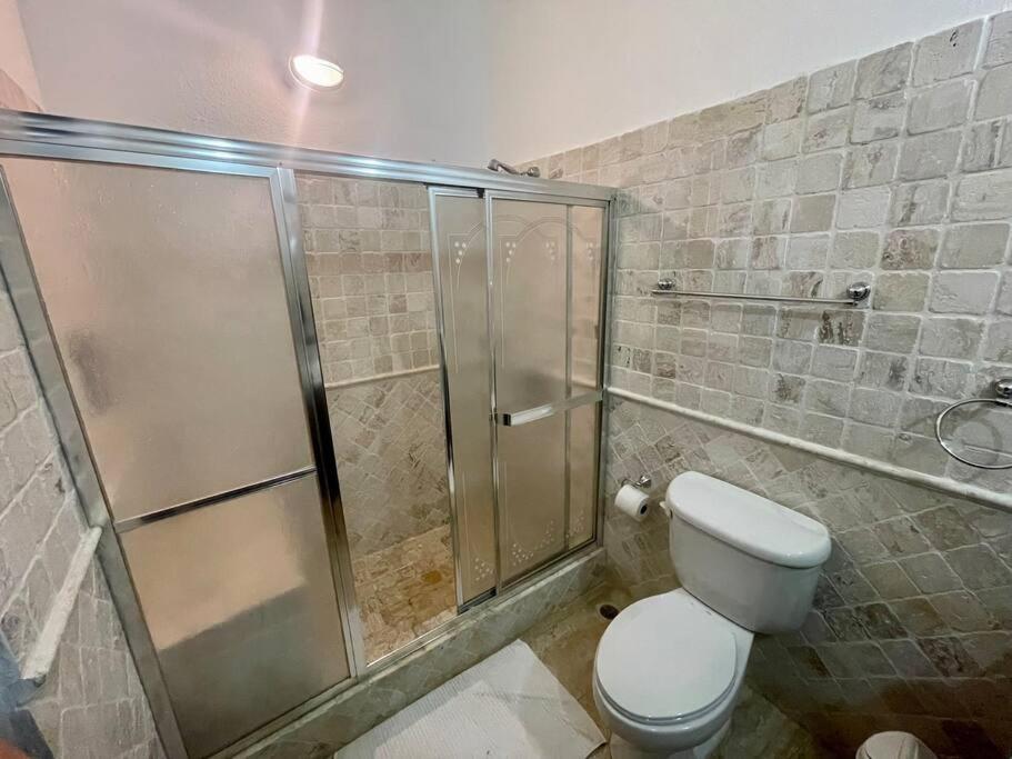 New-Casa De Campo-La Romana-5BR-Pool-Jacuzzi-Beach - Hizvo