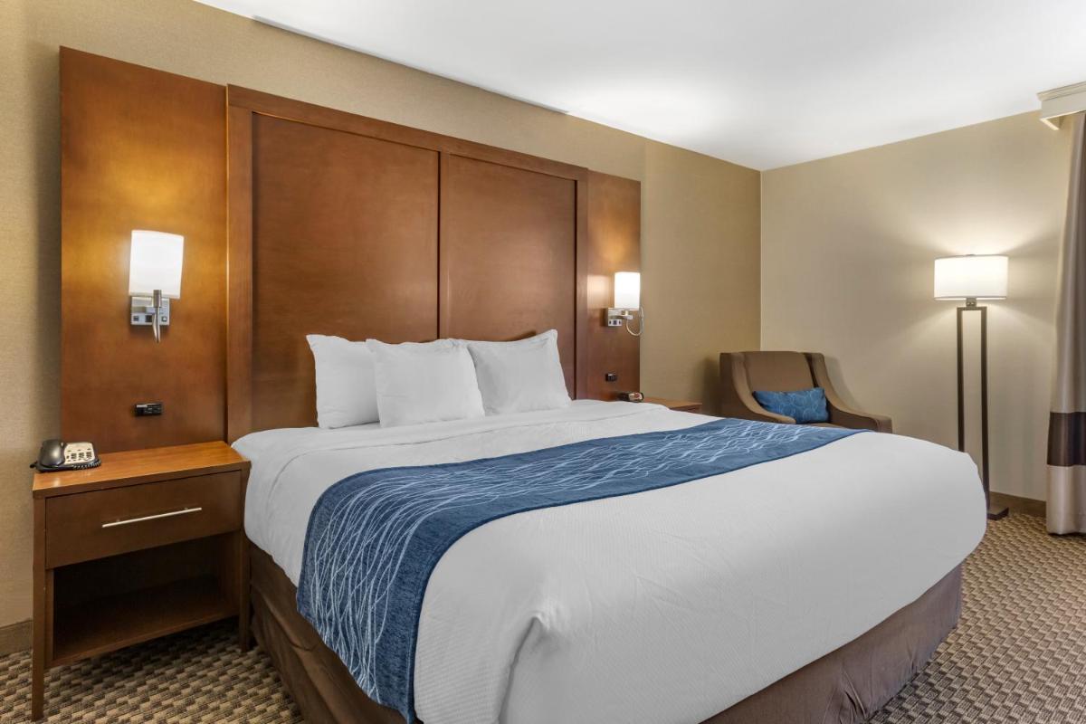 Comfort Inn at Buffalo Bill Village Resort - Housity