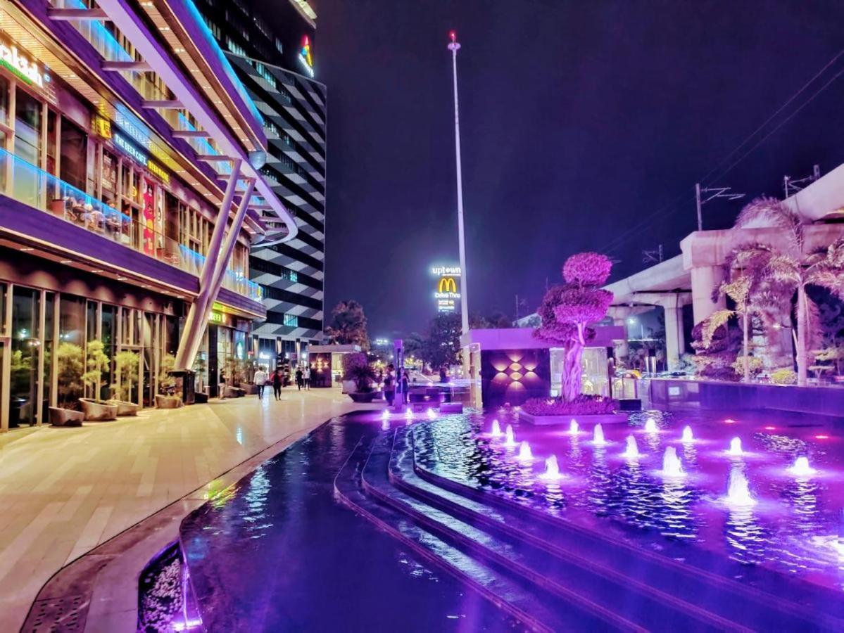 Sector143 near Advant Office-2BHK-Society-55