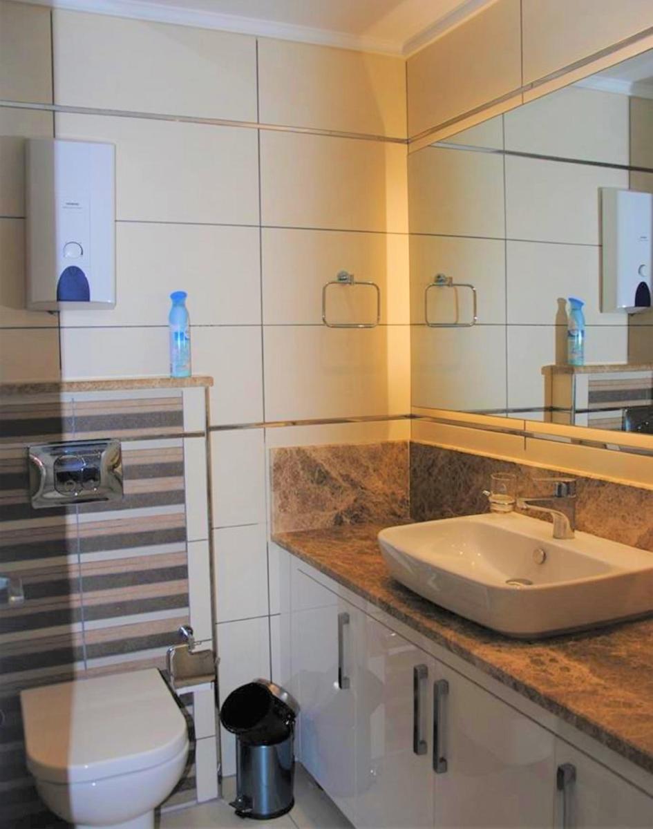 Tropical Gardens is a 2 bed 1st floor private home - Housity