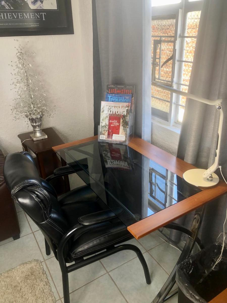 Hacienda Inn - Housity