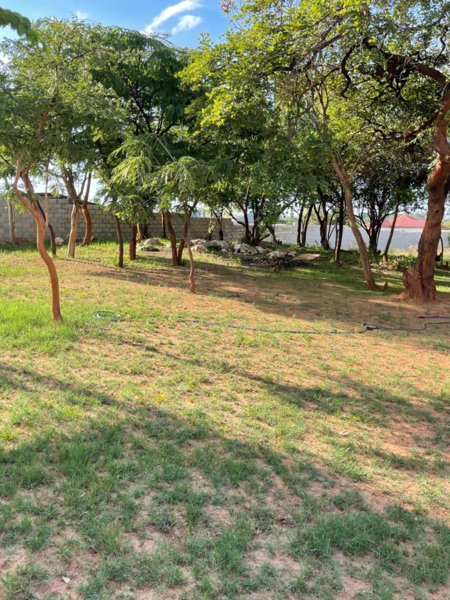 Mutepa RARE Villa,Lusaka west - Housity