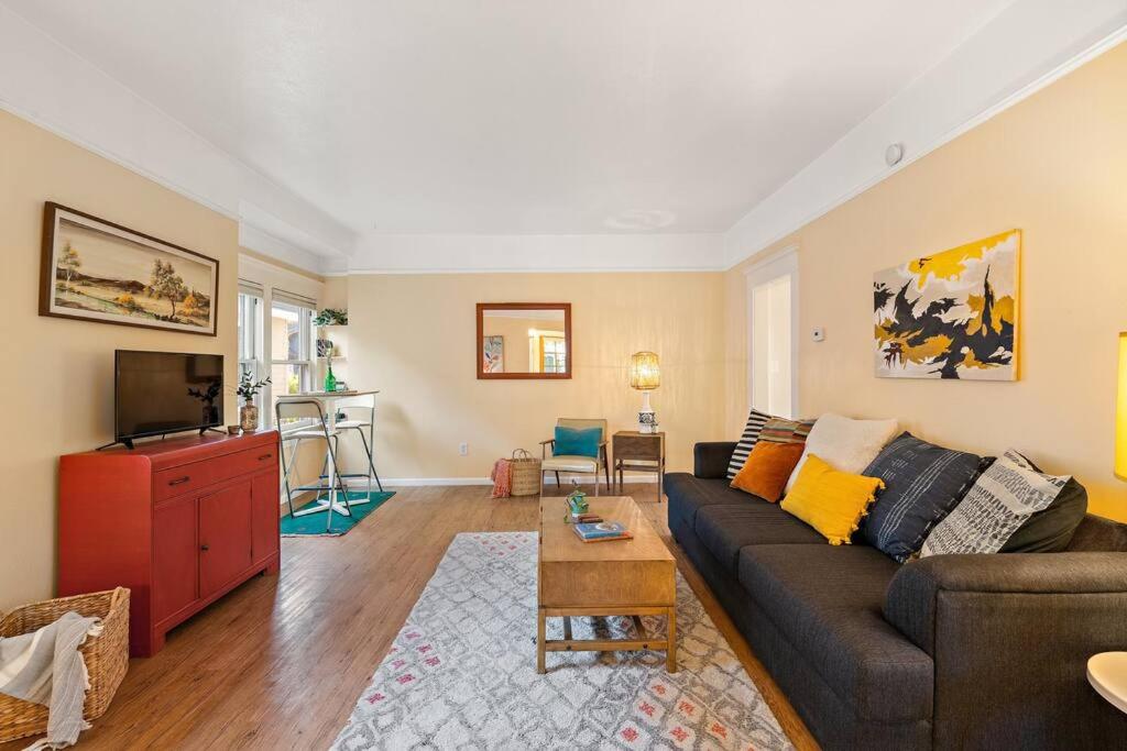 Historic Northend One Bedroom Home Near Foothills - Housity