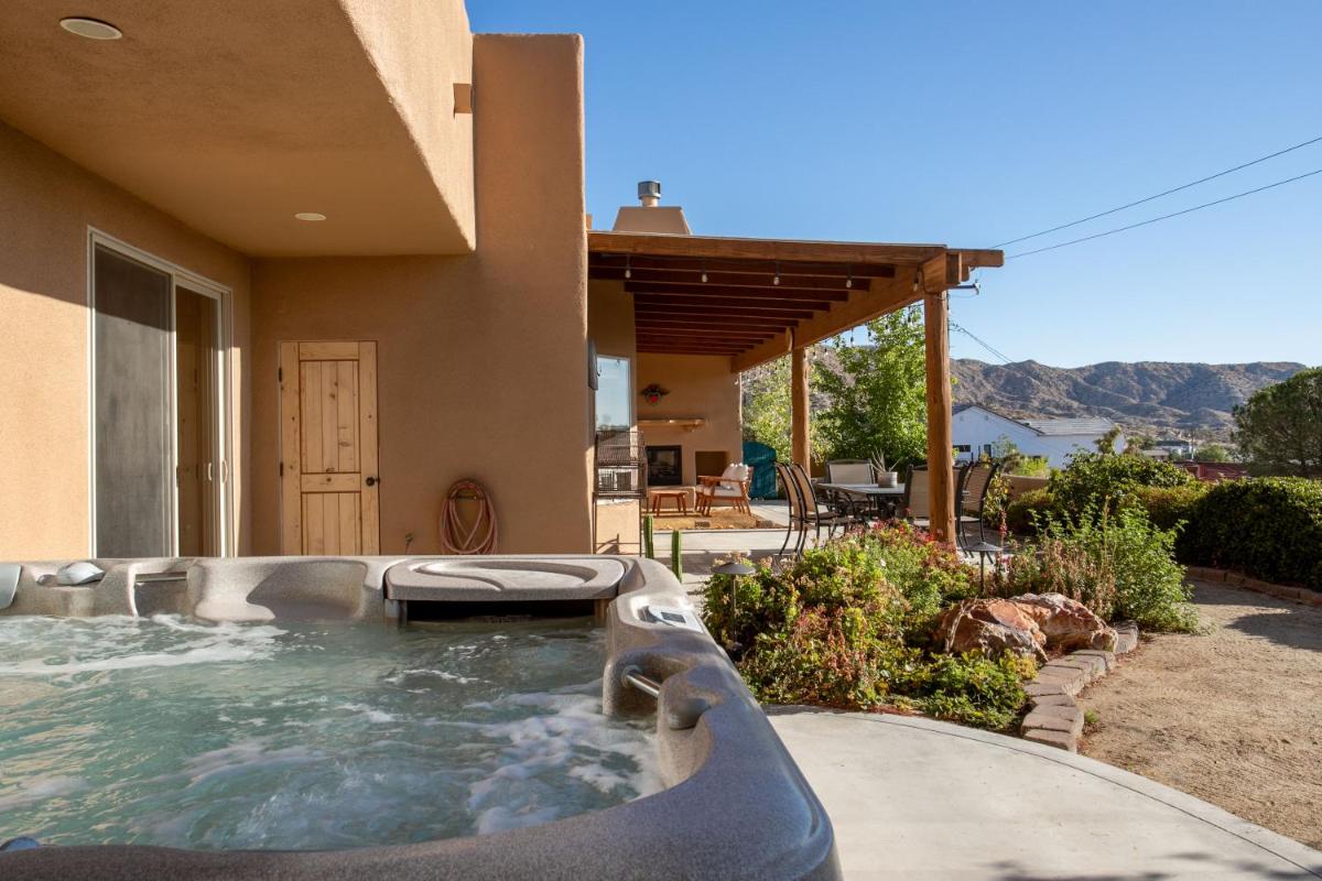 Rockaway Retreat - Miles of High Desert Views! - Housity