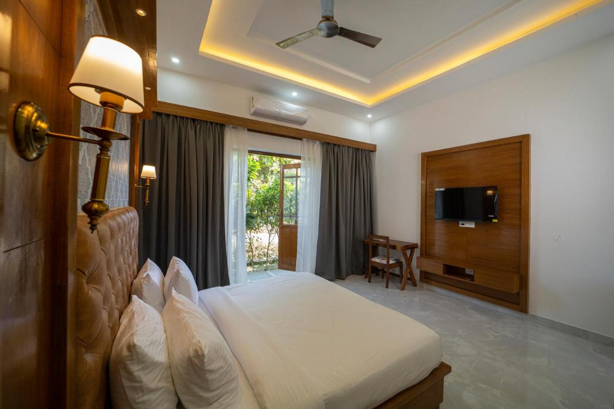 Yellow Tail by Puggles Resorts - Housity