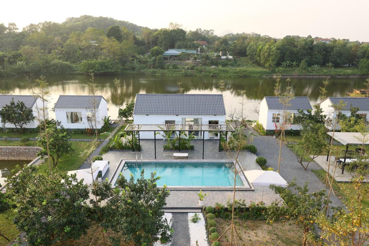 Lakeside Villa Chuong My Hanoi - Housity