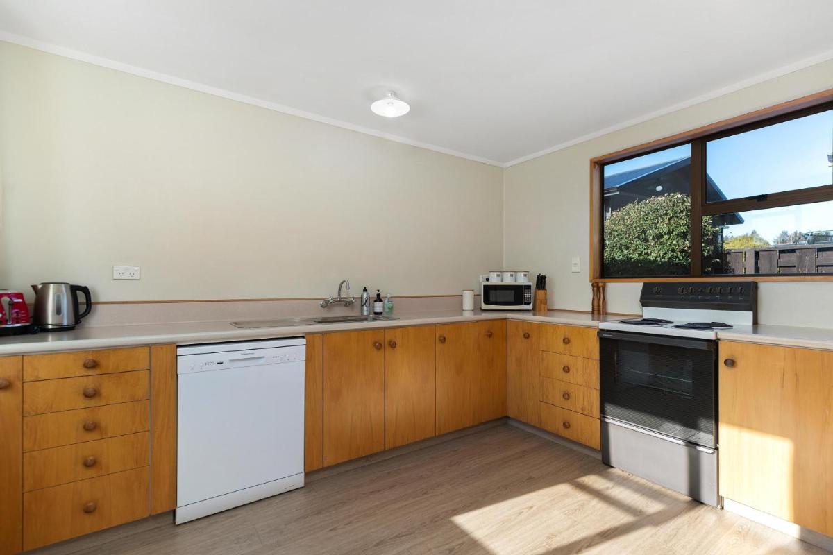 Downtown Delight - Wanaka Holiday Home - Housity