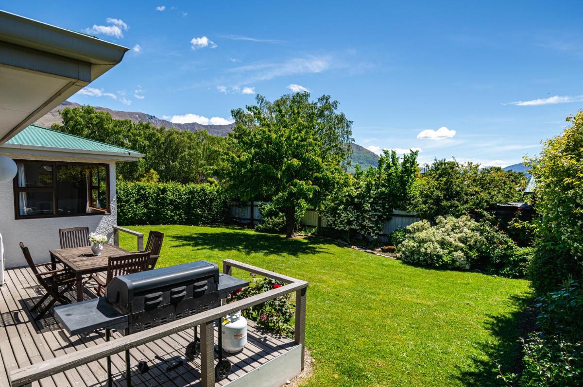 Downtown Delight - Wanaka Holiday Home - Housity