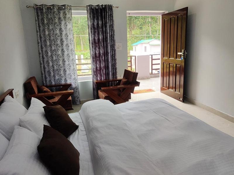 Jungle view Sparrow Nest Home stay - Housity