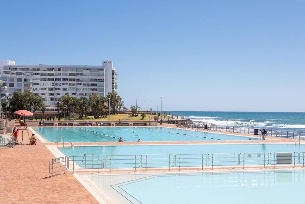 Sassy Studio in Trendy Sea Point - Housity