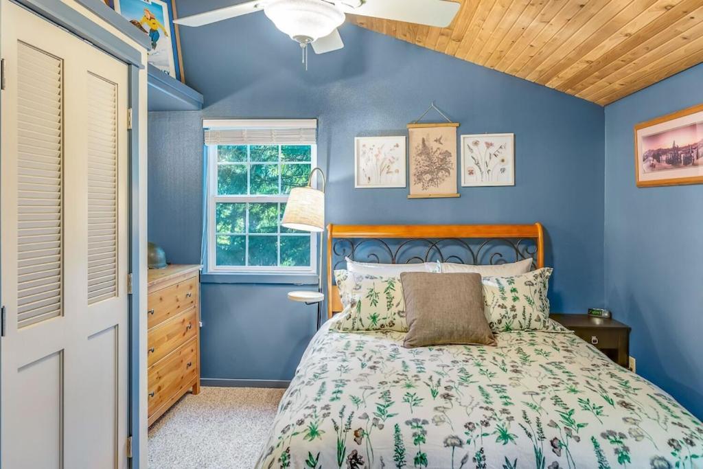 Tri-Mountain Basecamp - Housity